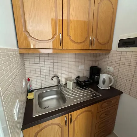 Apollon's Apartment *