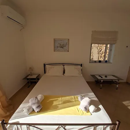 Apollon's Apartment